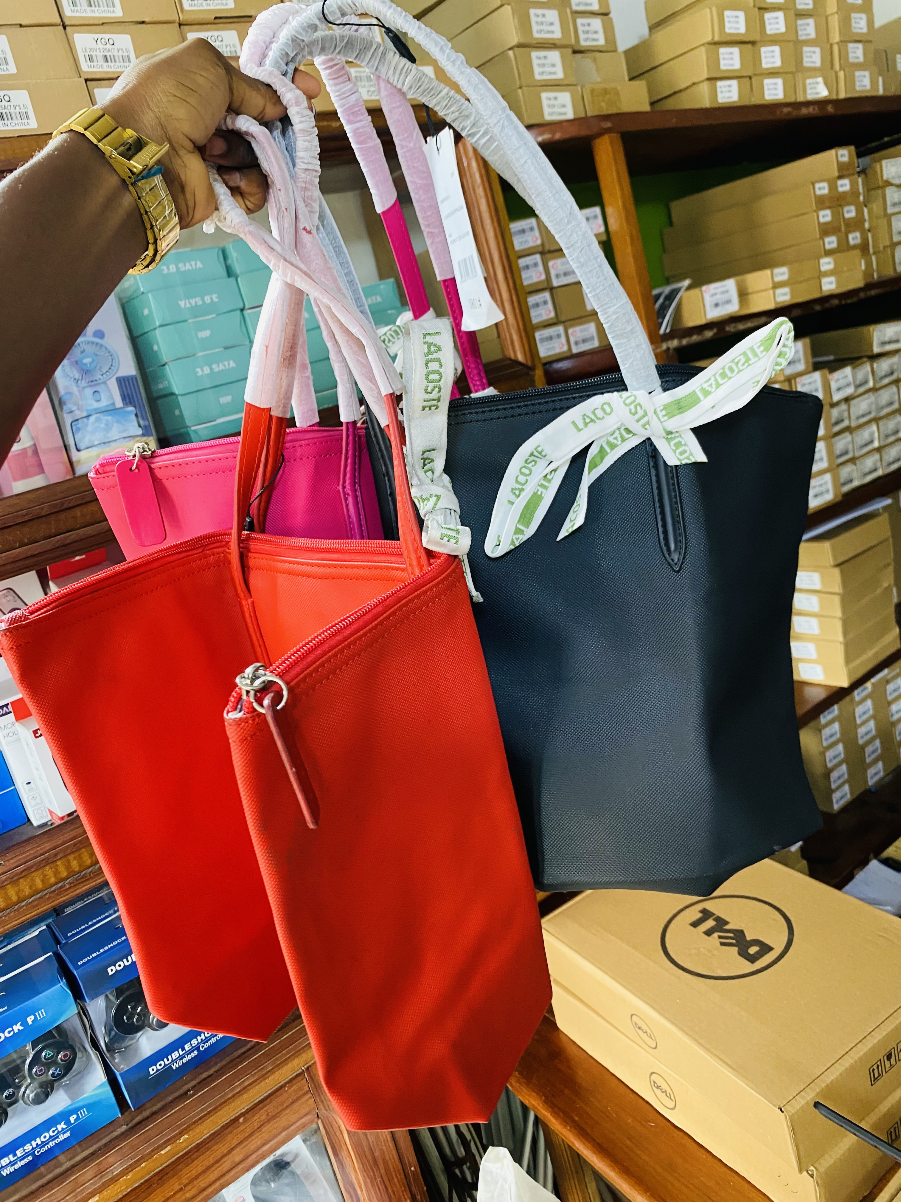 Sacs lacostes pour femme